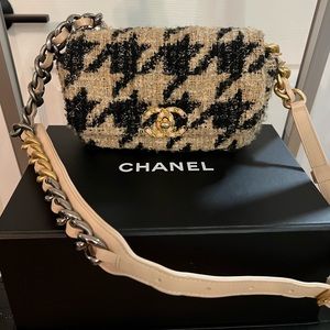 Chanel 19K Beige Houndstooth Tweed 19 Waist Belt Bag